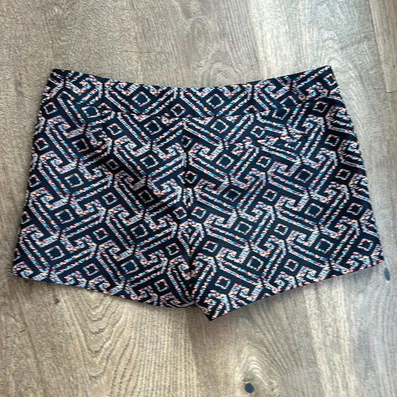 Trina Turk Corbin Shorts - Size 8 - Picture 3 of 3